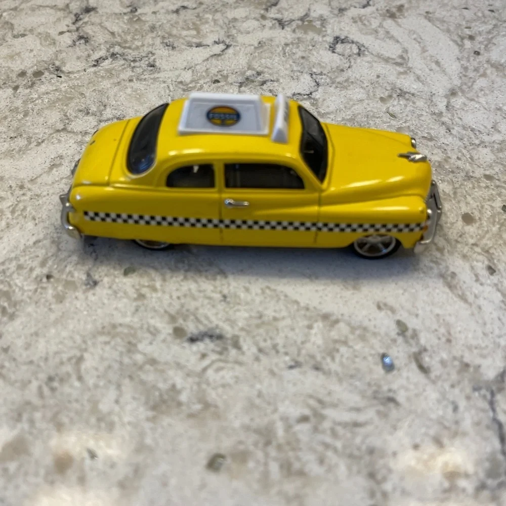 Fossil Limited‎ Edition Taxi Cab clock